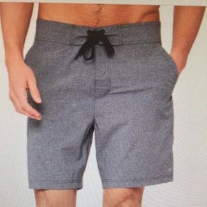 Alo yoga men’s plow board shorts